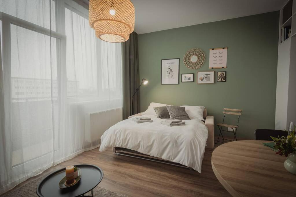 Novy Stylovy Byt, Super Lokalita Apartamento
