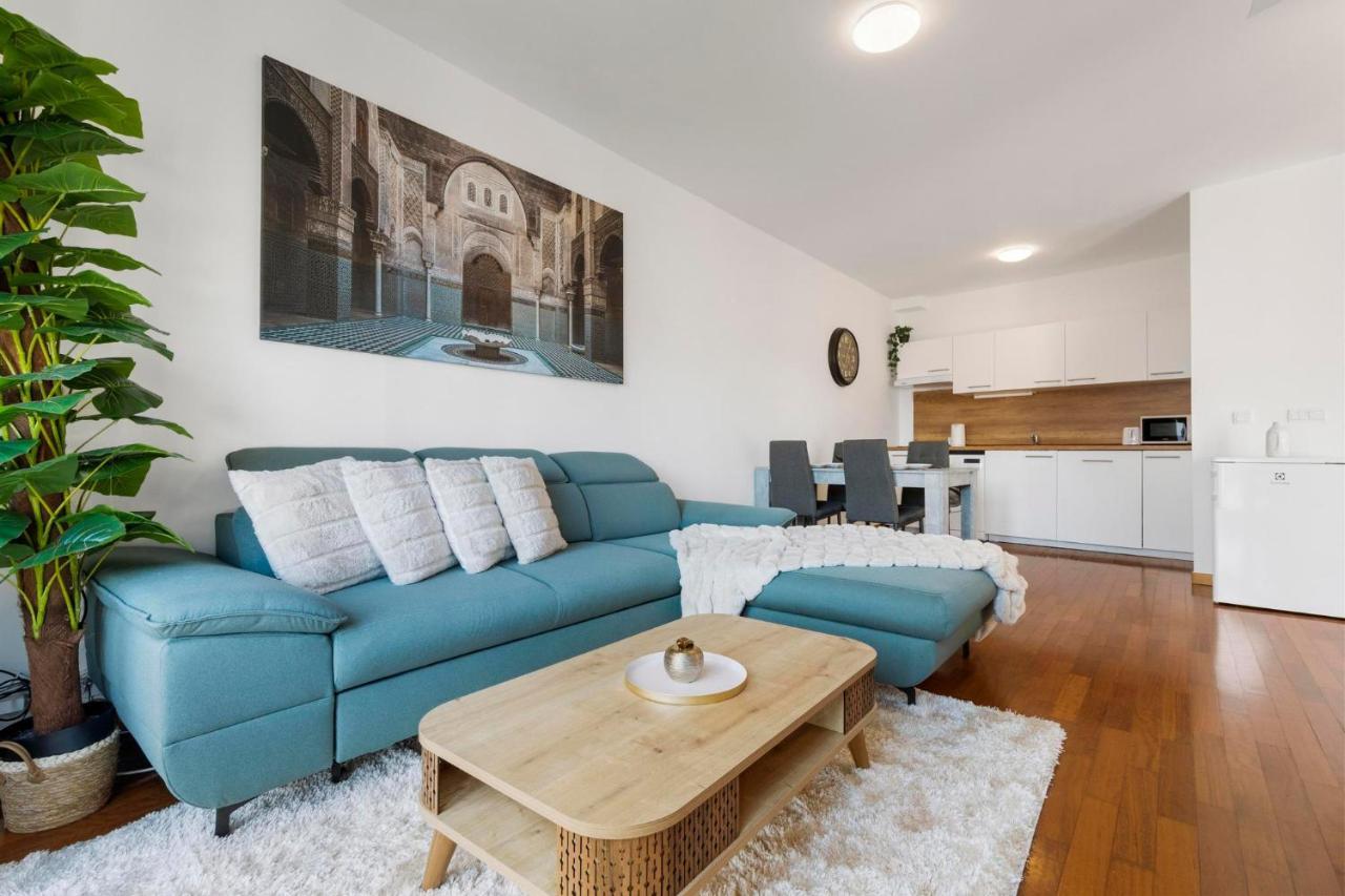 Urban Elegance Retreat *