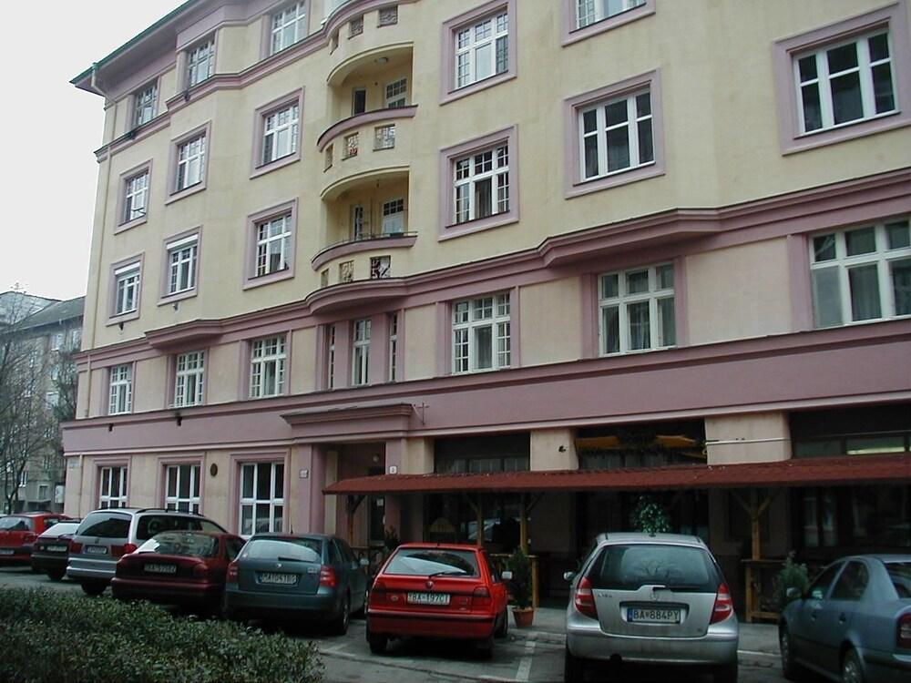Hotel Apartmany Bratislava