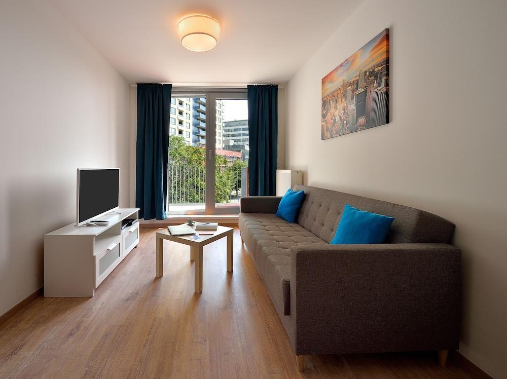 Apartment Apollis Business&budget By Ambiente Bratislava