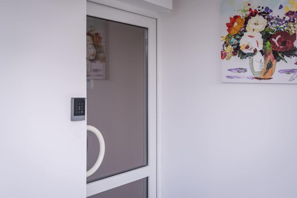 Apartment By Pyramide: Sylvestr Bratislava