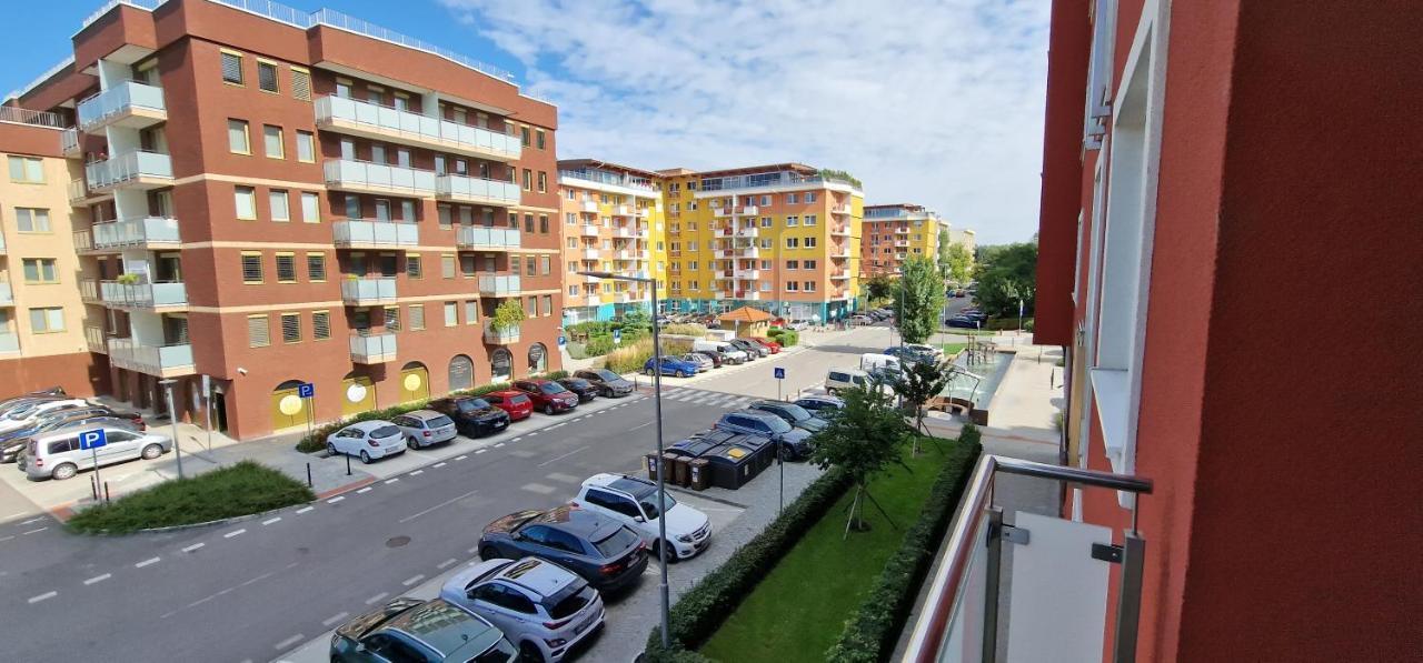 Luxo Grand Apartment *