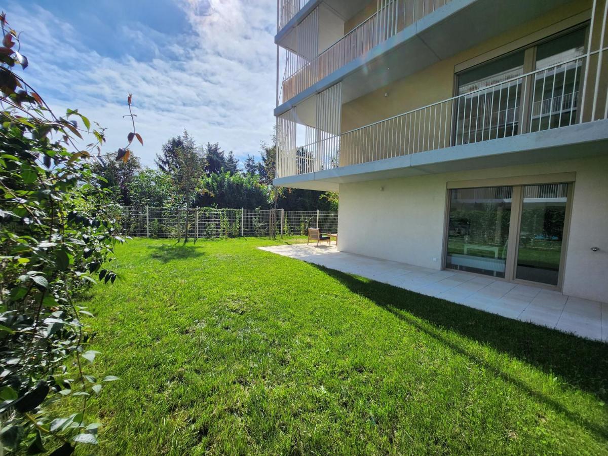 Ba With Free Garage Parking, Huge Outside Area * Bratislava