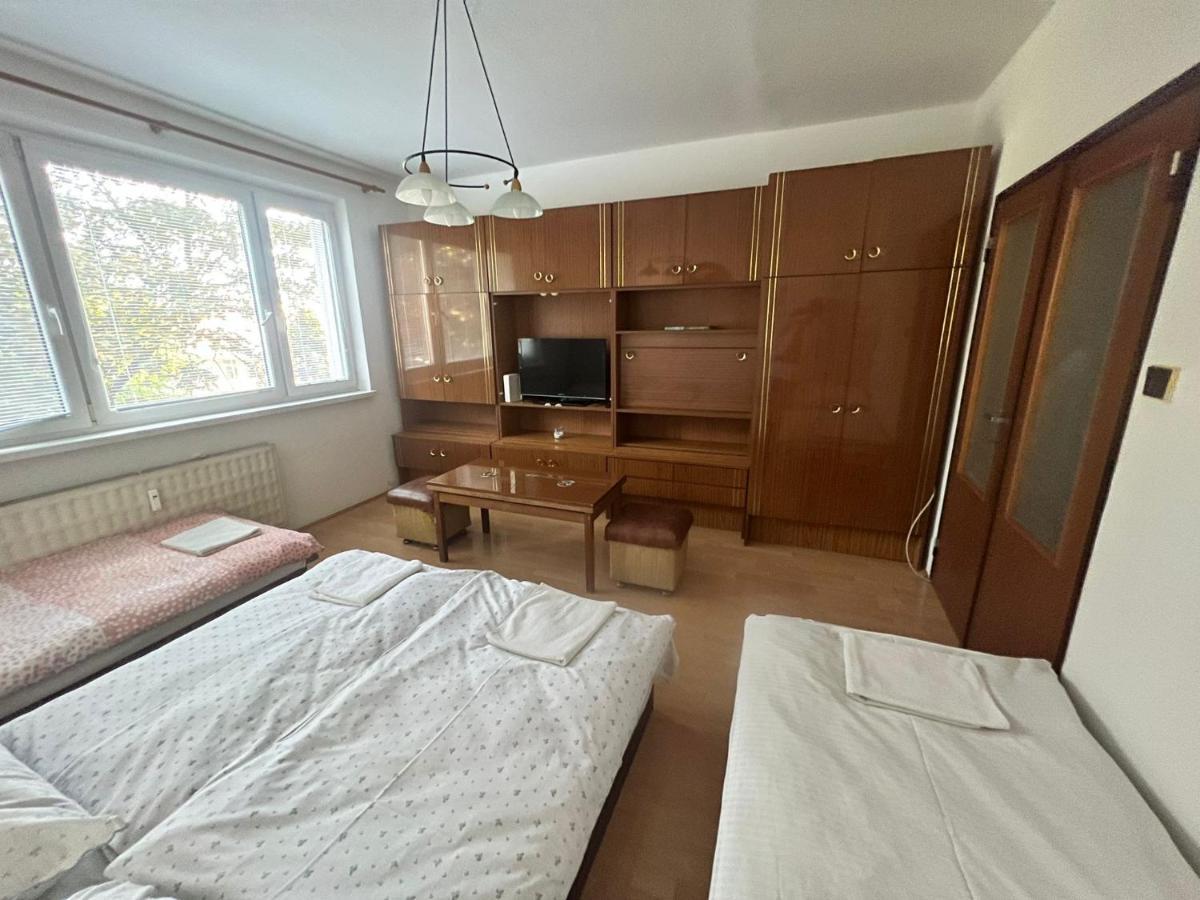 Apartment Apartman Solid, *