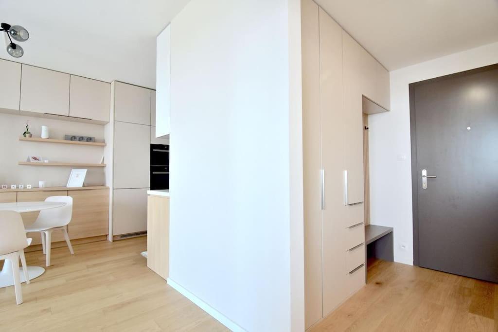 Downtown Charm With Free Parking Spot Apartmán Bratislava
