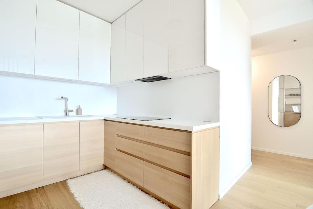 Apartmán Downtown Charm With Free Parking Spot *
