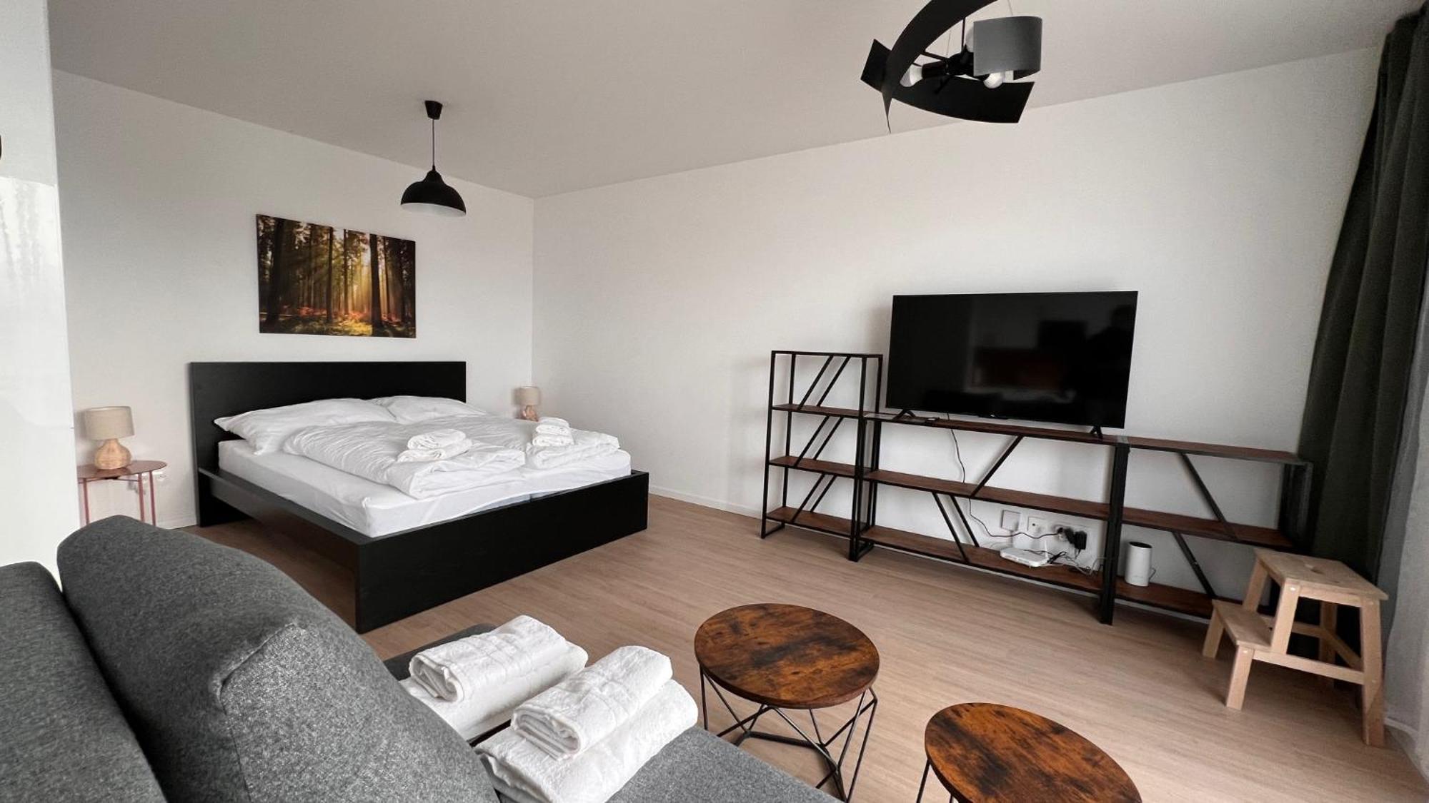 Apartment 1,5 With Terrace, New Building, 25 Bratislava