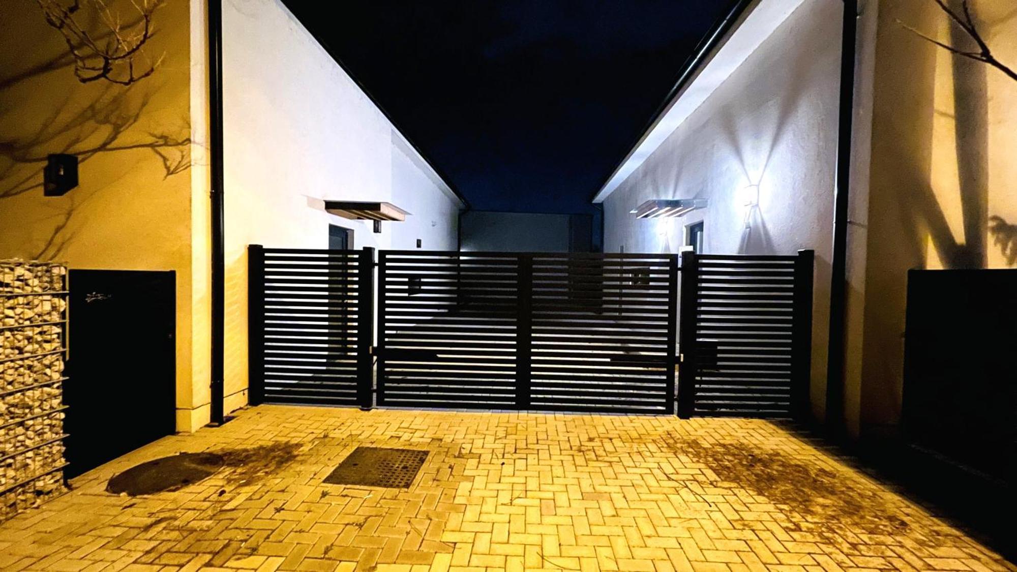 House Flow, 3 With Terrace, Free 2 Parking Apartment *
