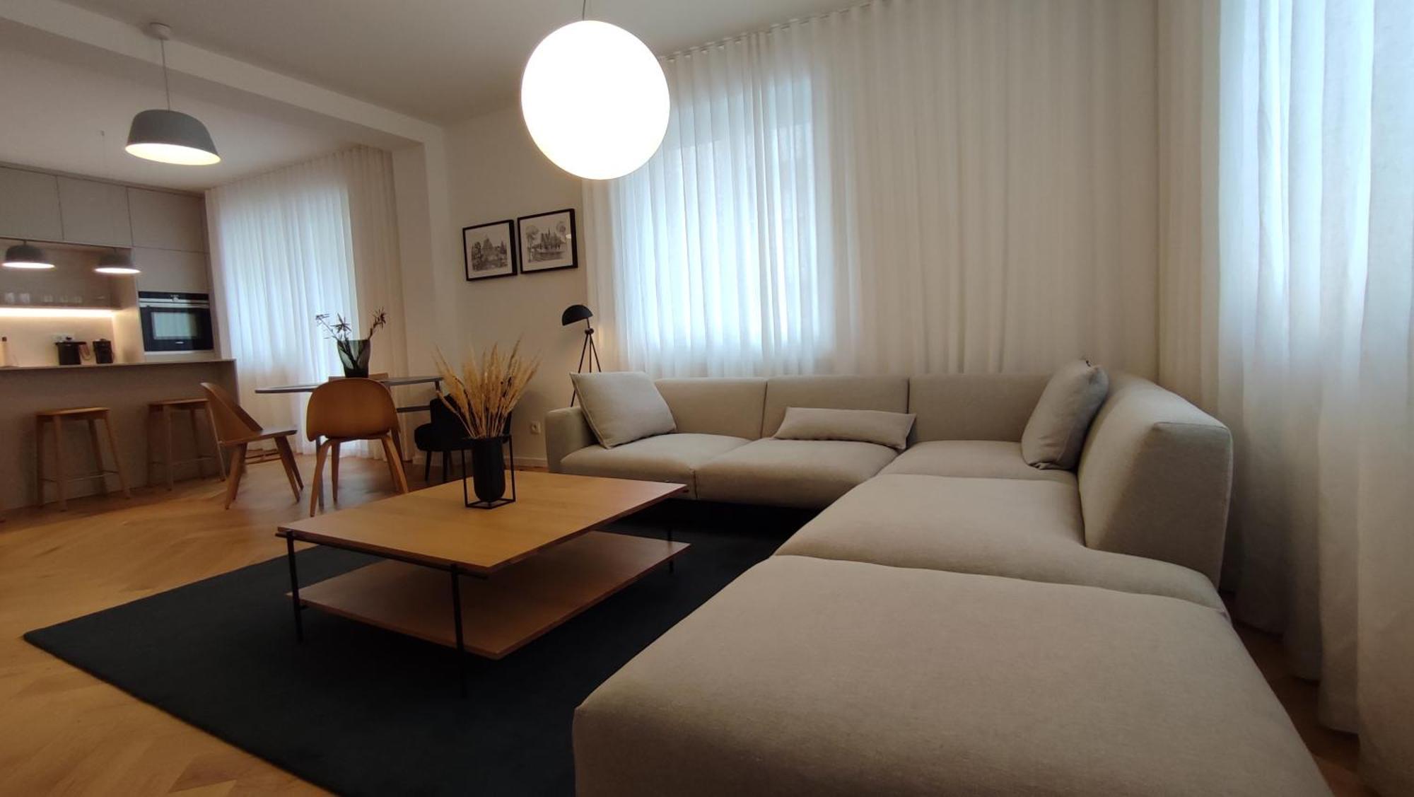Oldtown 130m2 ,60m2 Terrace And 2 Bathrooms Apartment