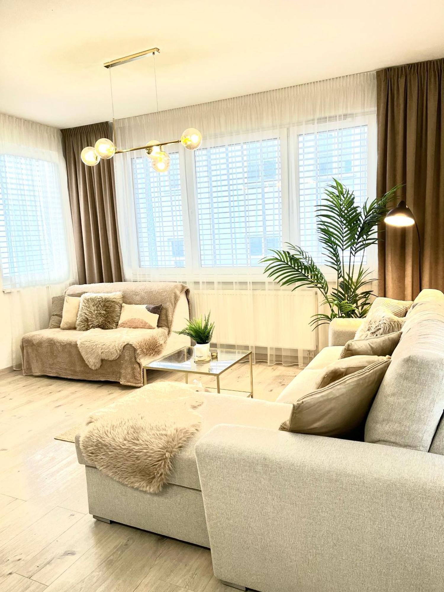 The Elite Ii Downtown Ac & Garage Parking Apartment Bratislava
