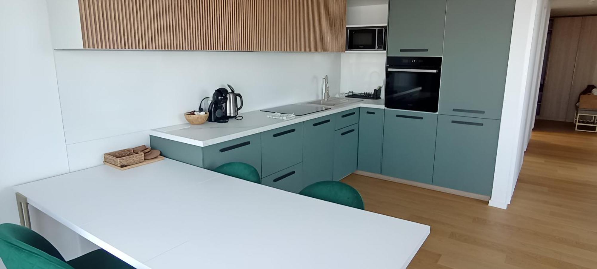 Apartment Luxurious Brand New Free Parking *