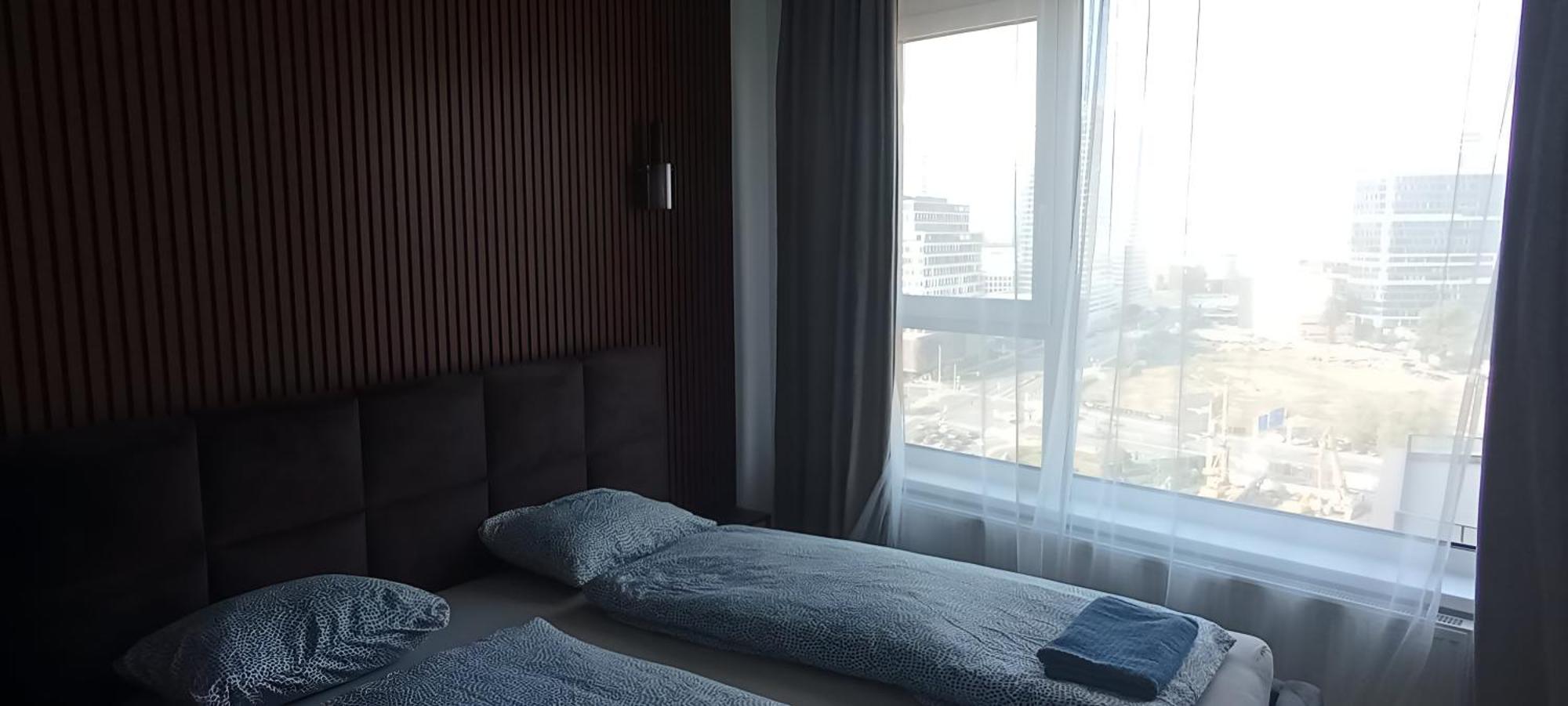 Apartment Luxurious Brand New Free Parking