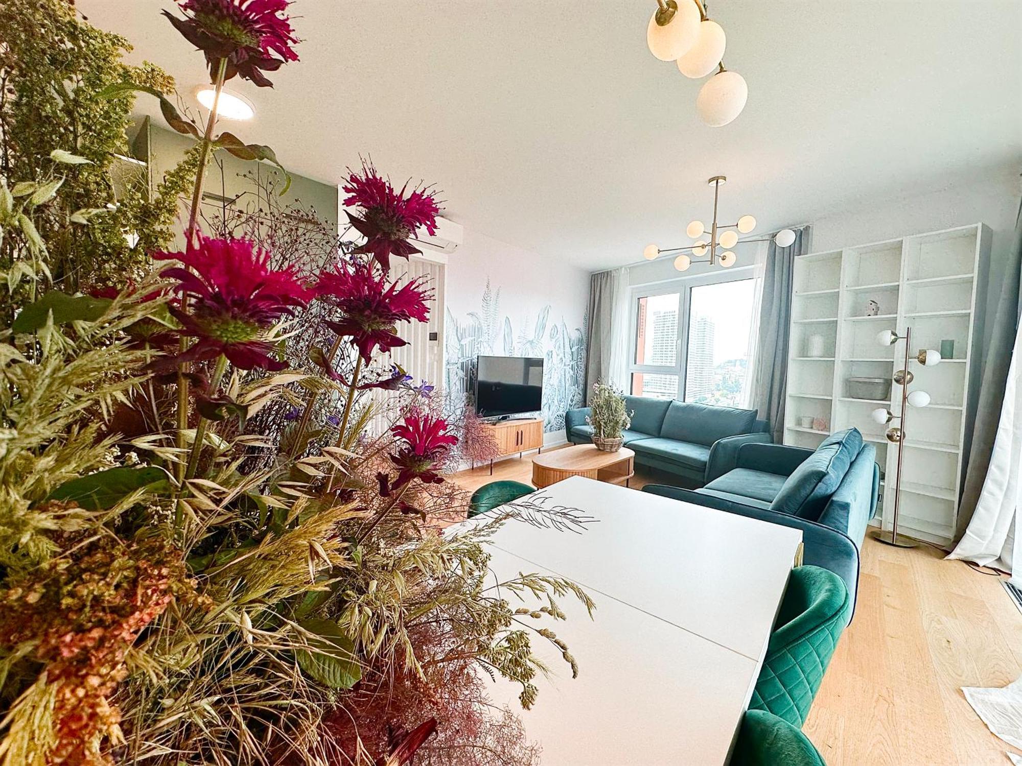 Apartment Luxurious Brand New Free Parking