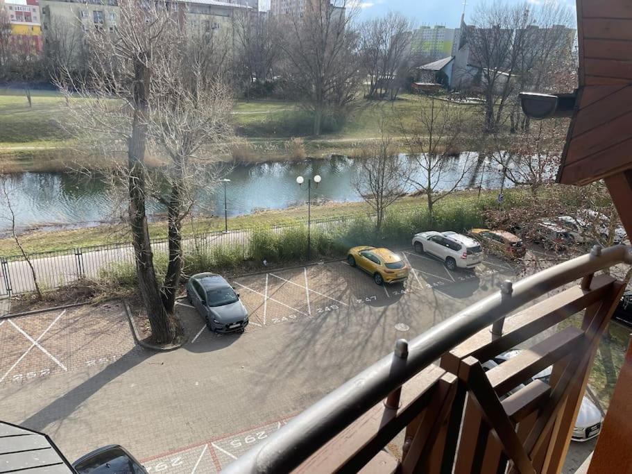 Luxusny Pri Jazere - Free Parking Apartment