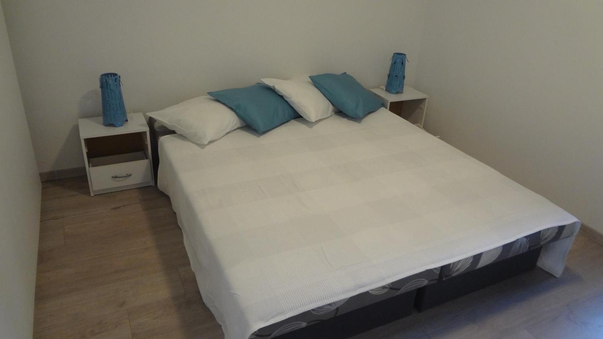 Jana 2 Bratislava