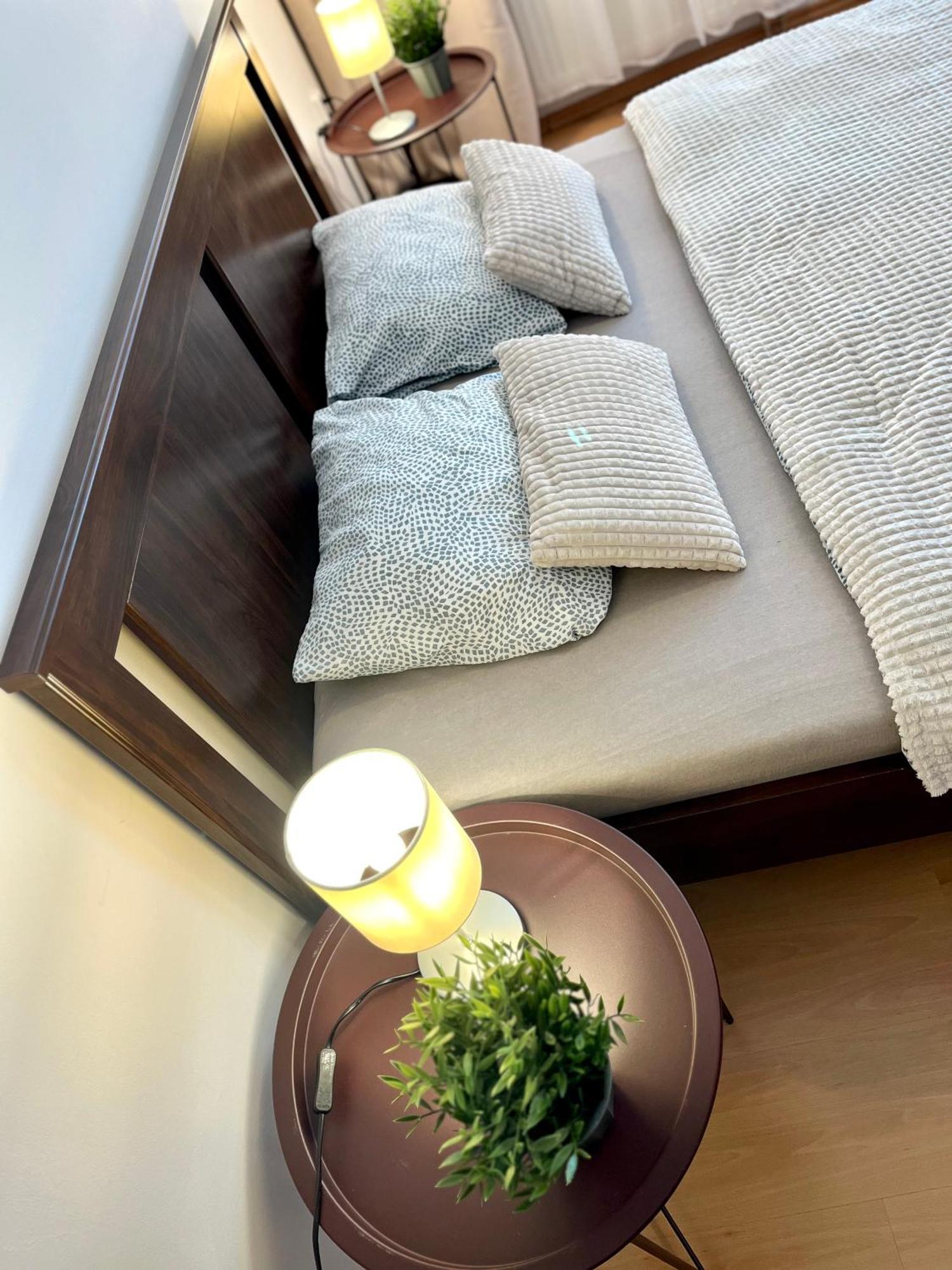 Tina - Old Town, Ac, Free Private Parking