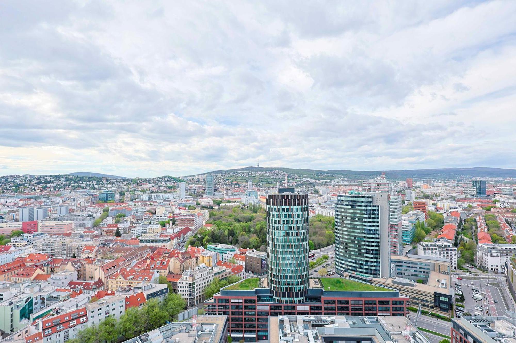 Apartment Sky Park Tower 2, Luxury With Free Parking