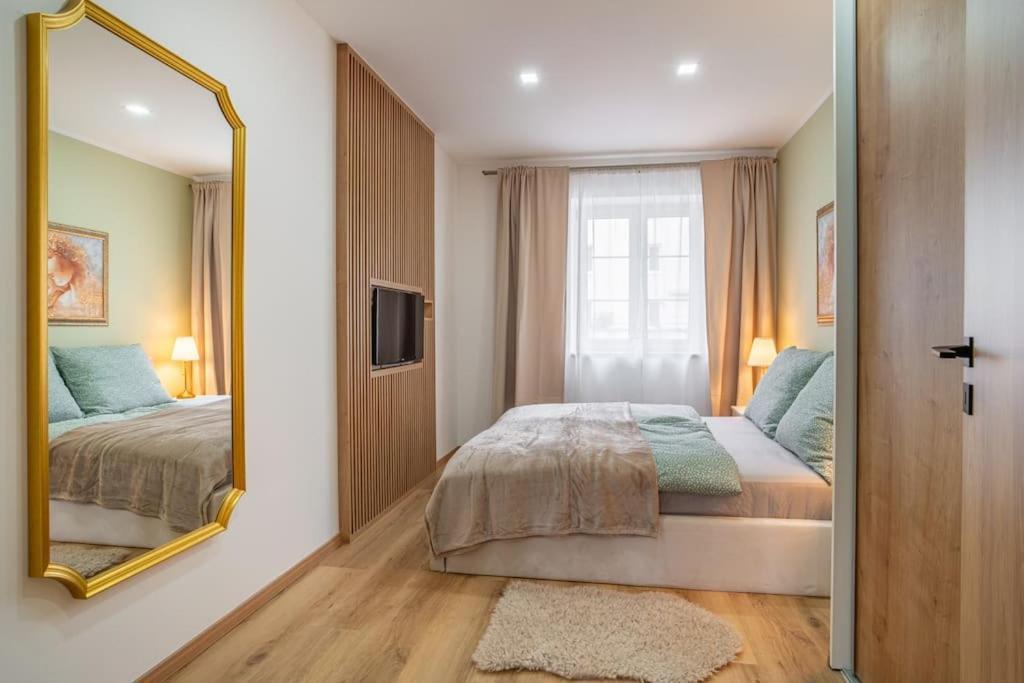 Apartment Charming 2-bedroom In The Wider Center Of *