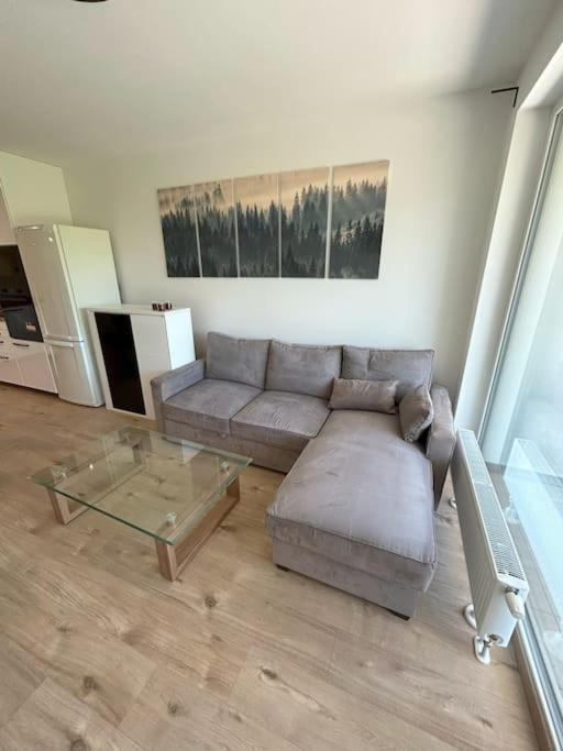 Modern Aparment In Moruse Compex With Free Parking Apartamento
