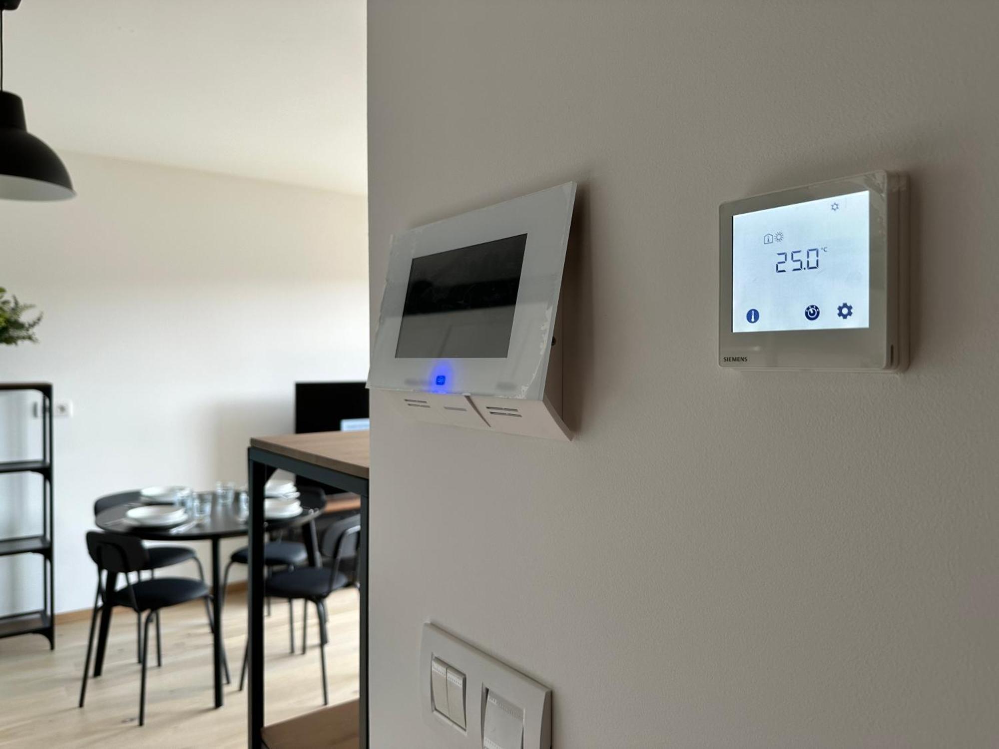 Zwirn1, Uplne Nove, Parkovanie, Klimatizacia, Apartment *