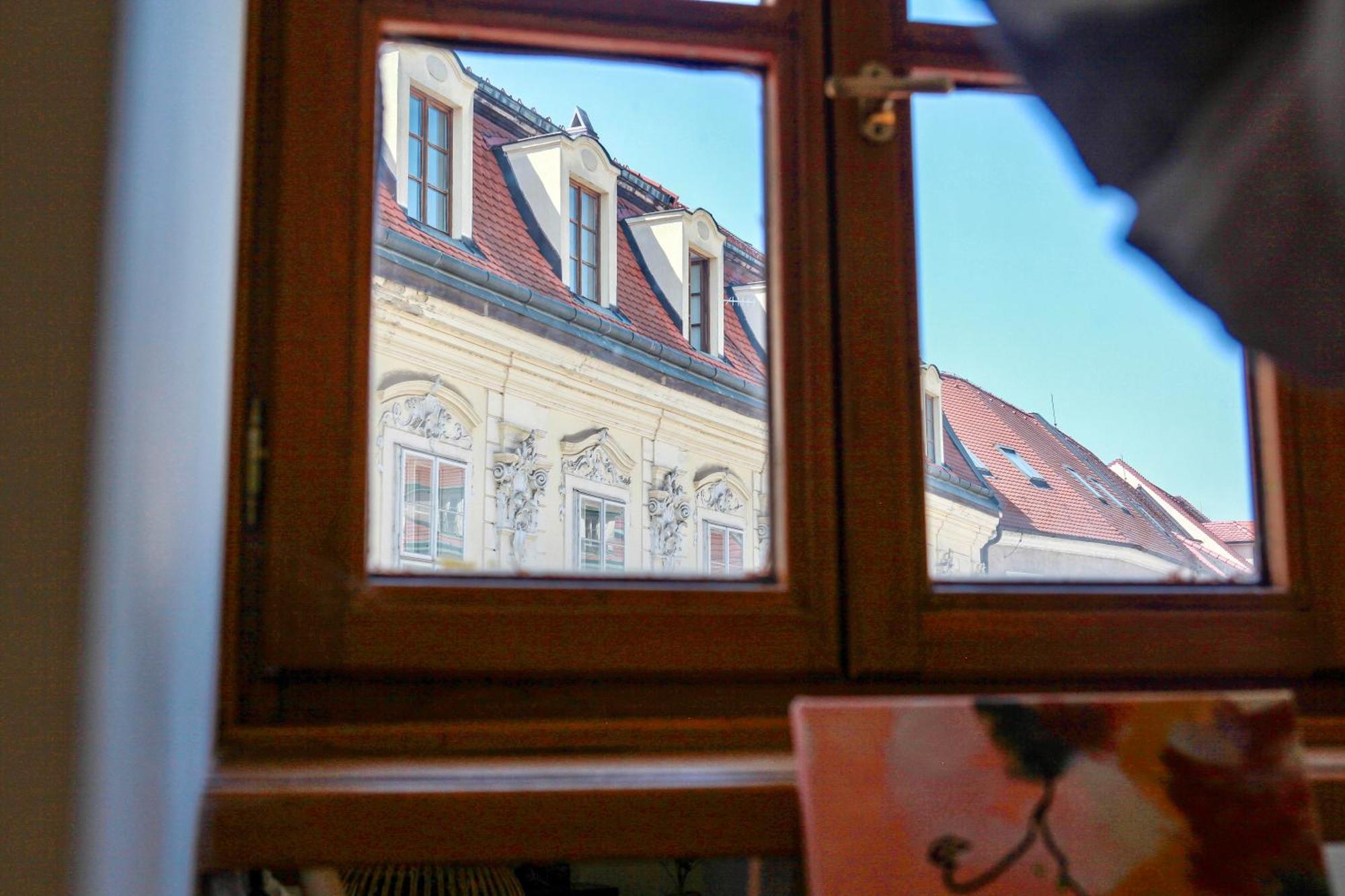 Beethoven Apartment