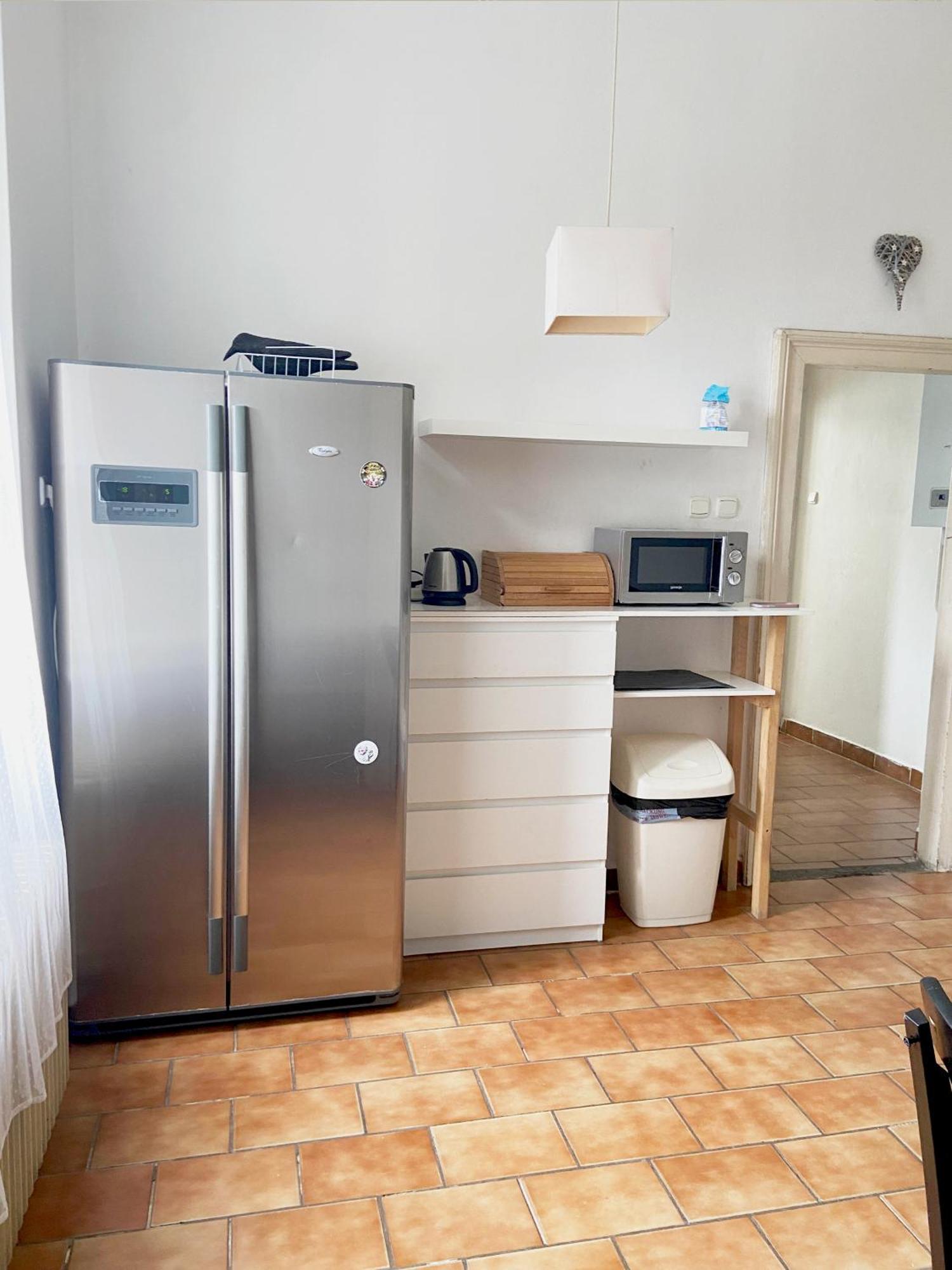 Apartment Big In City Center & Private Parking Bratislava