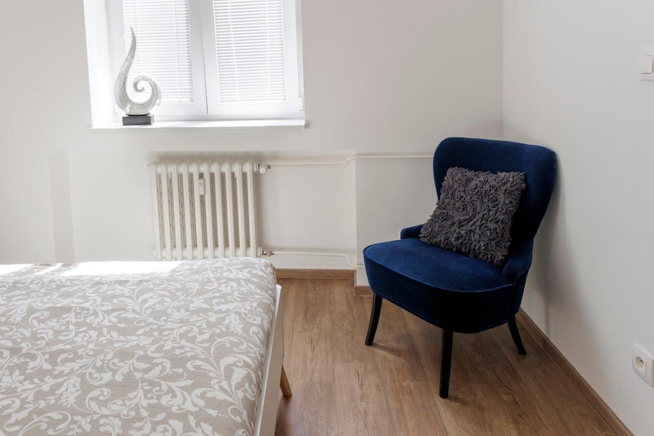 Diamond In Old Town With Free Parking Apartamento *
