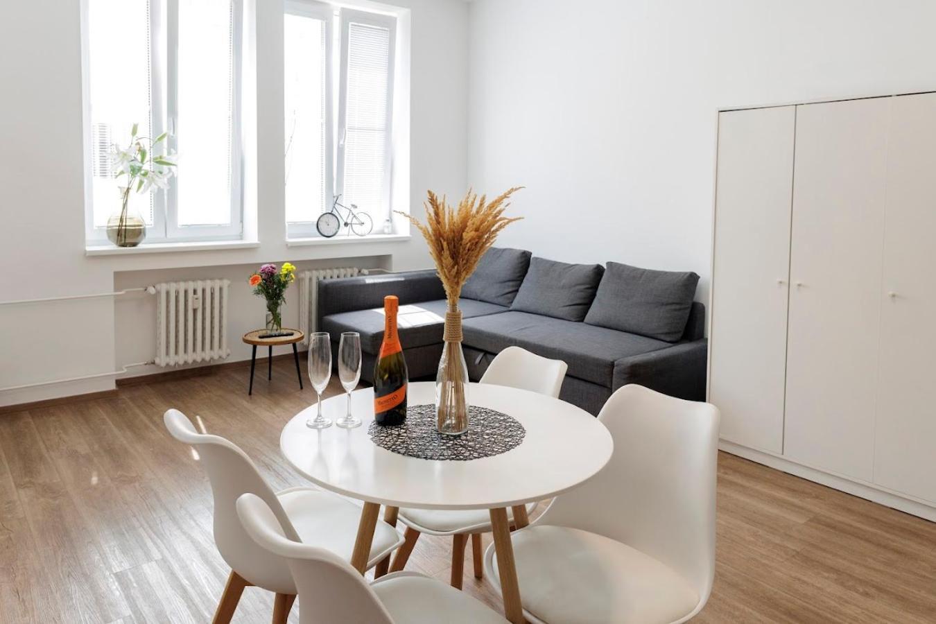 Diamond In Old Town With Free Parking Apartamento *