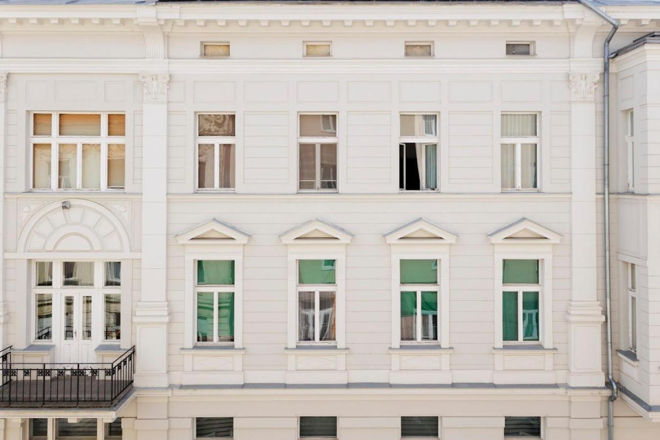 Diamond In Old Town With Free Parking Apartamento