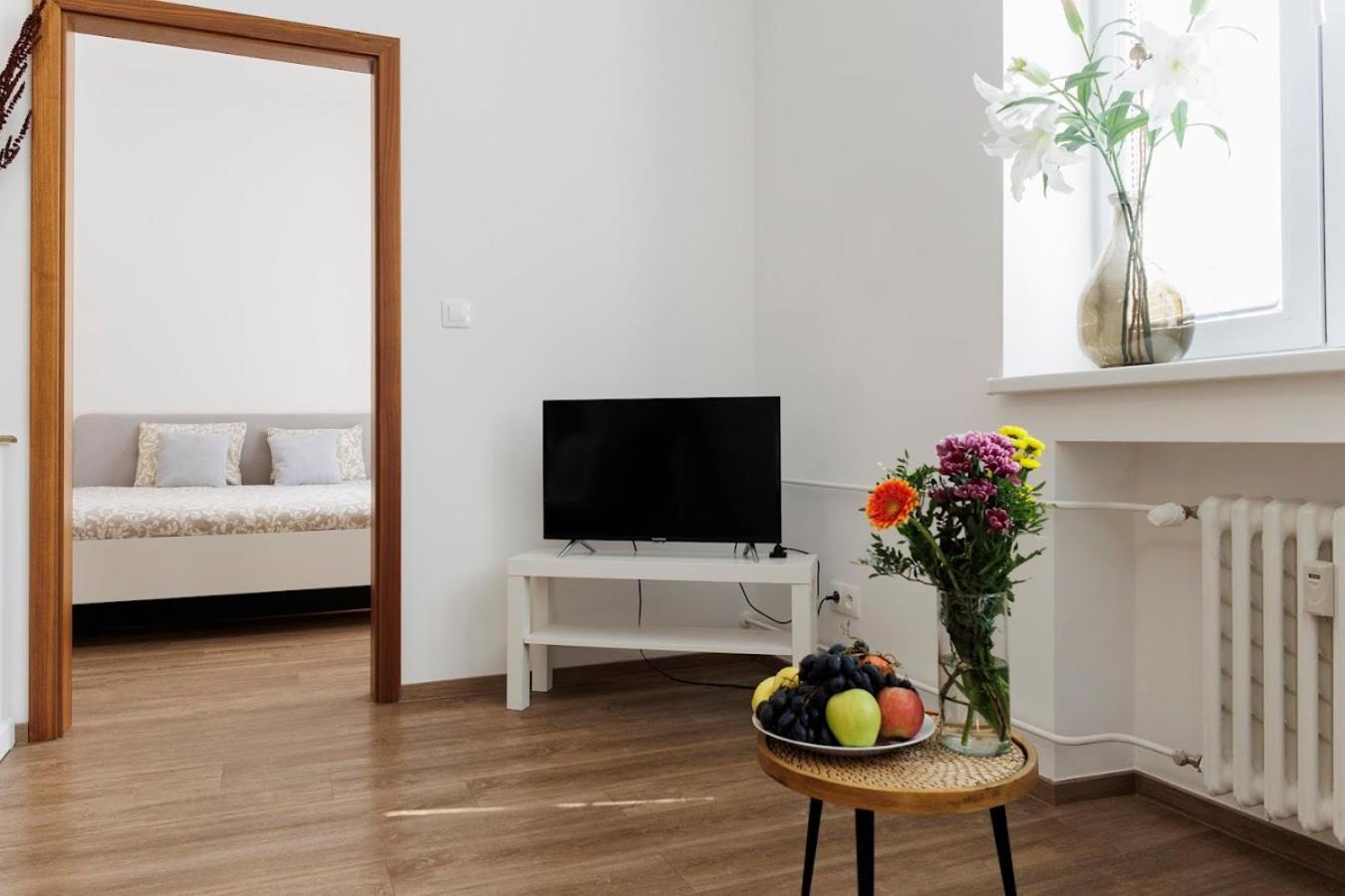 Diamond In Old Town With Free Parking Apartamento