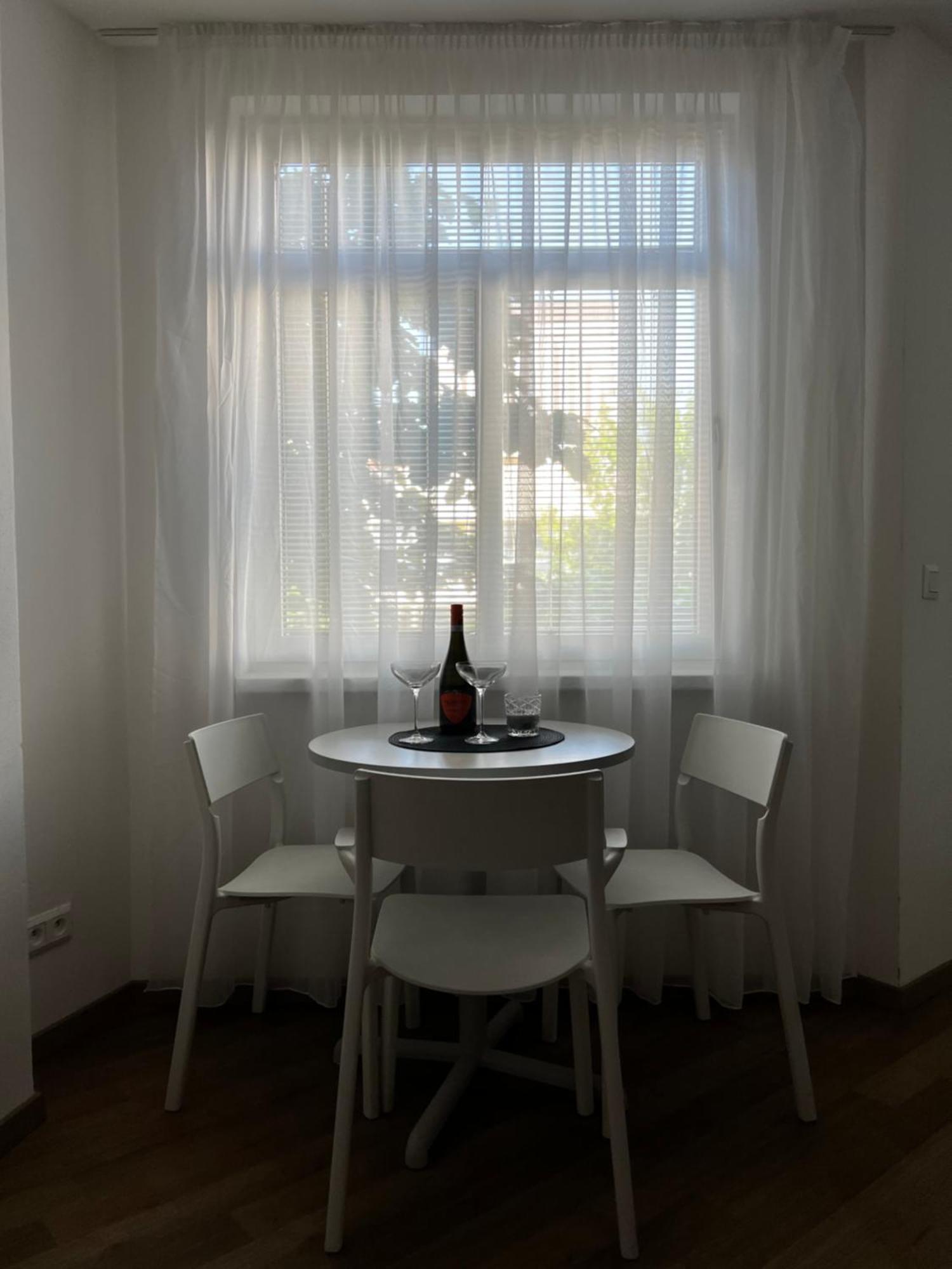 Lovely In The Centre * Pressburg