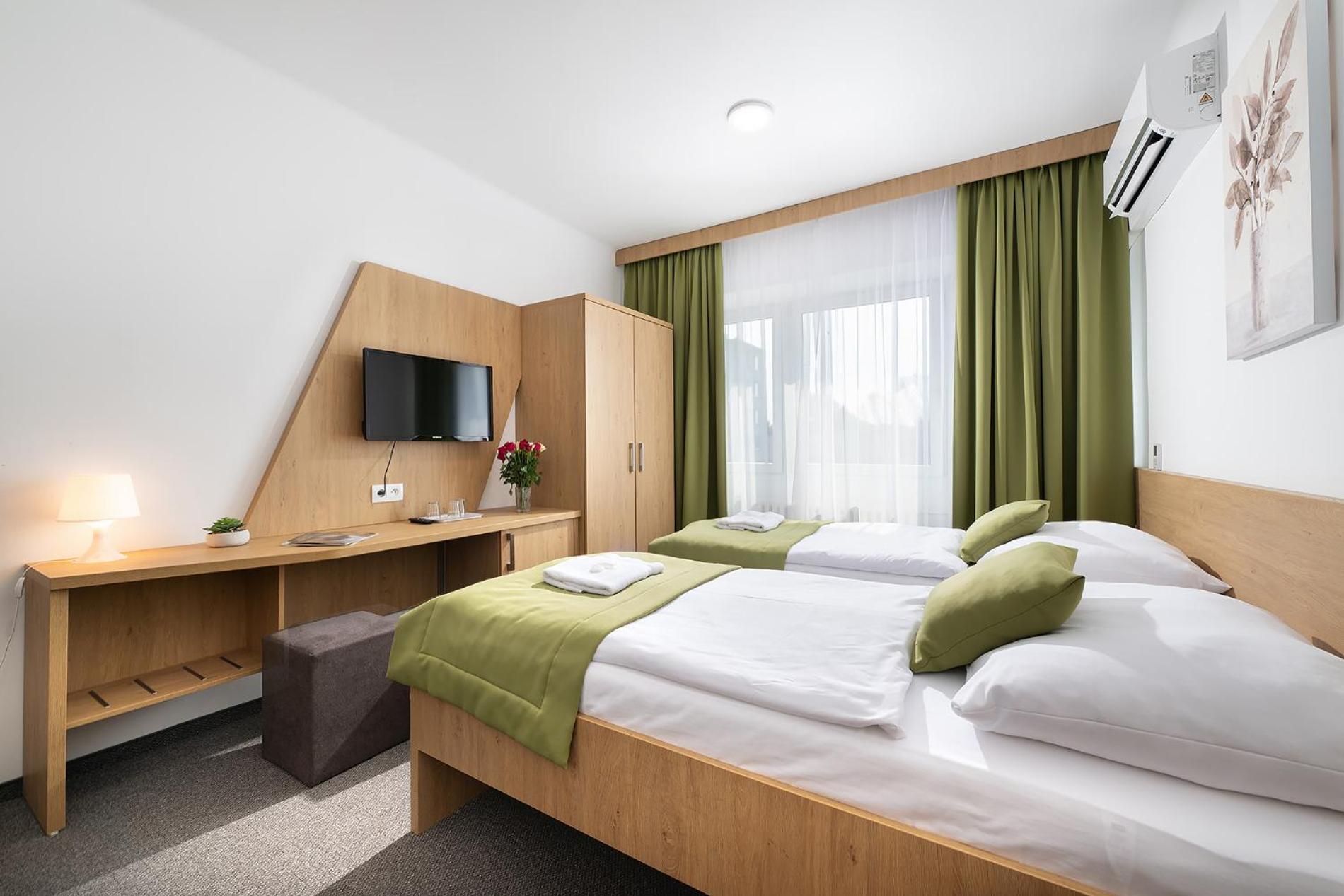 Hotel Plus 3* Bratislava