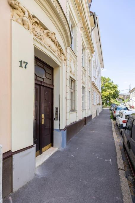 Apartment Historical Hideaway Bratislava