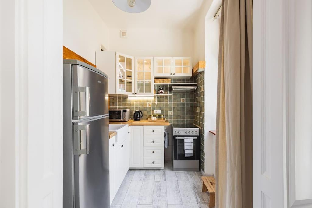 Historical Hideaway Apartment