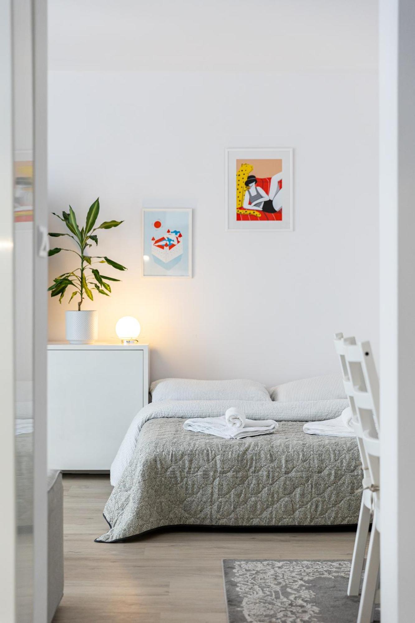 Old Town Hideaway Apartment *