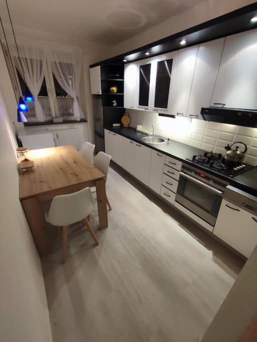 Apartment Priestranny Apartman- S Vynikajucou Dostupnostou *