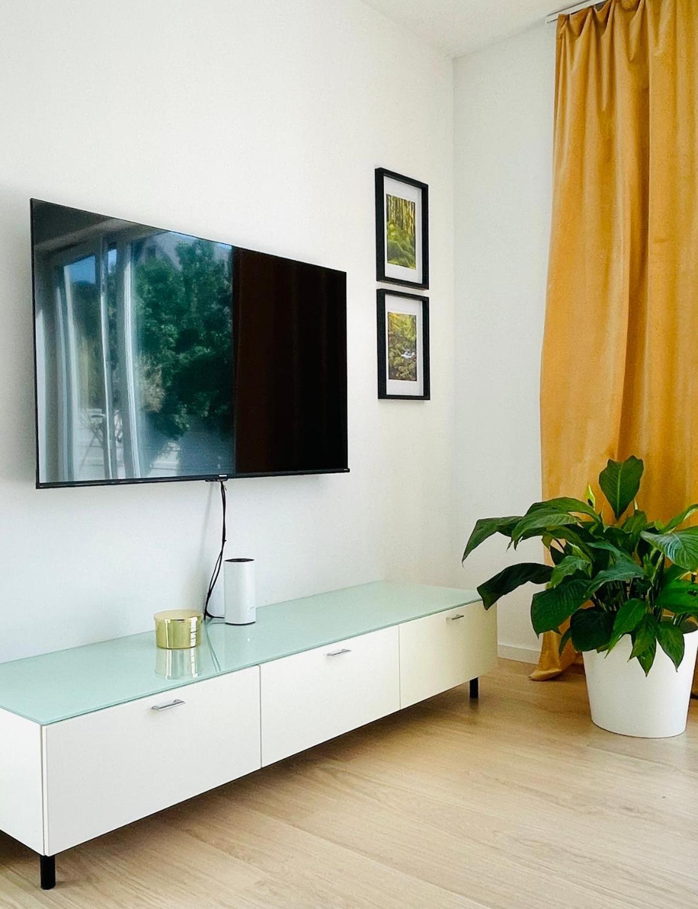 House Flow, 3 With Terrace, Free 2 Parking Apartment Bratislava