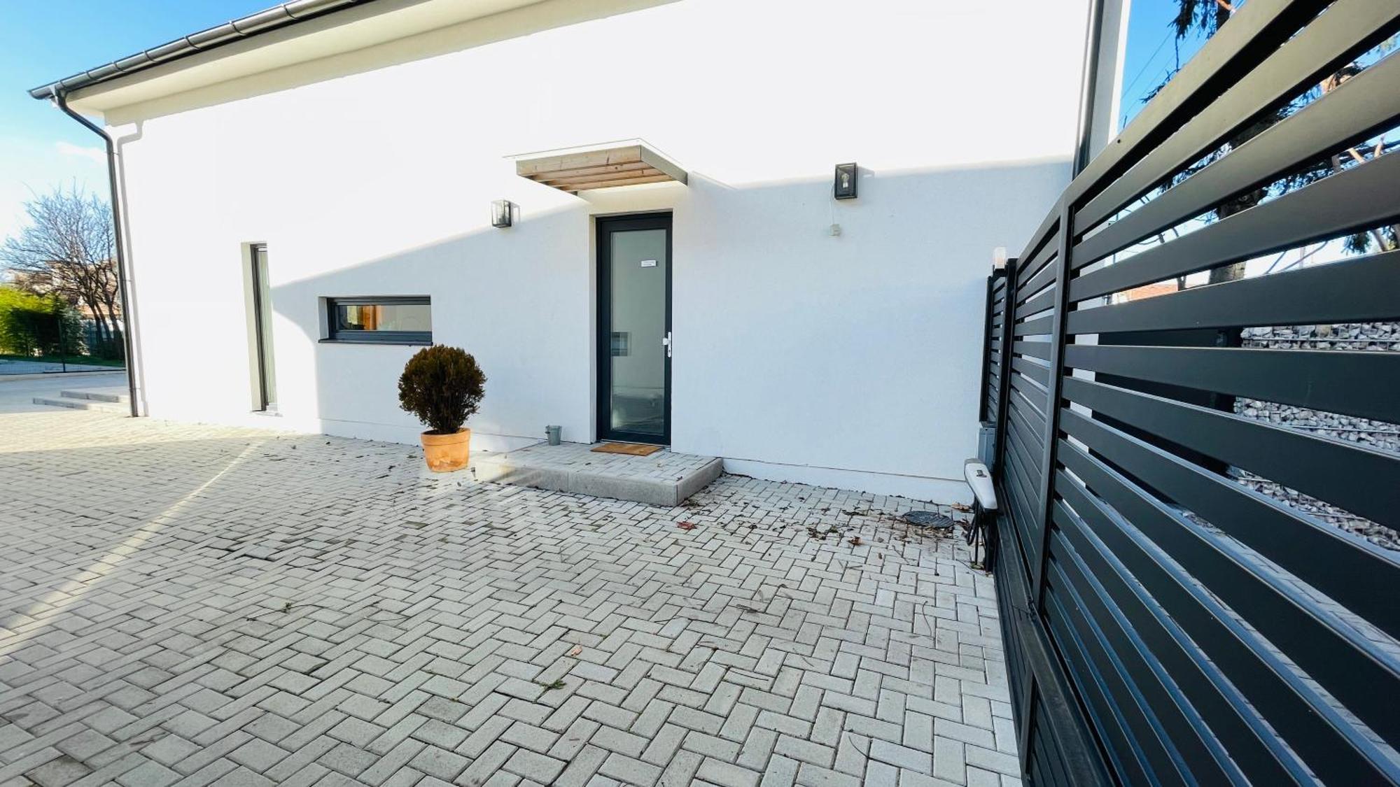 House Flow, 3 With Terrace, Free 2 Parking * Bratislava