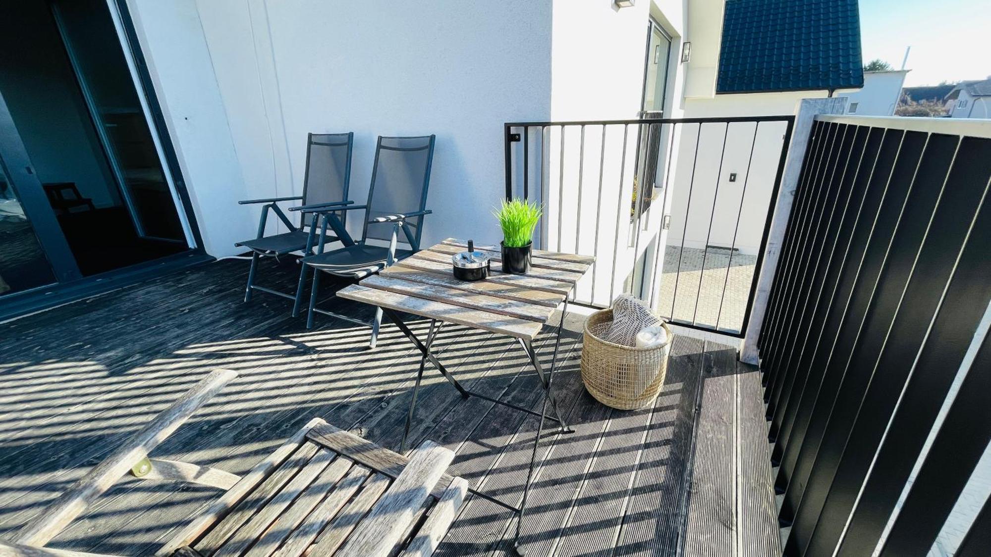 House Flow, 3 With Terrace, Free 2 Parking Apartment