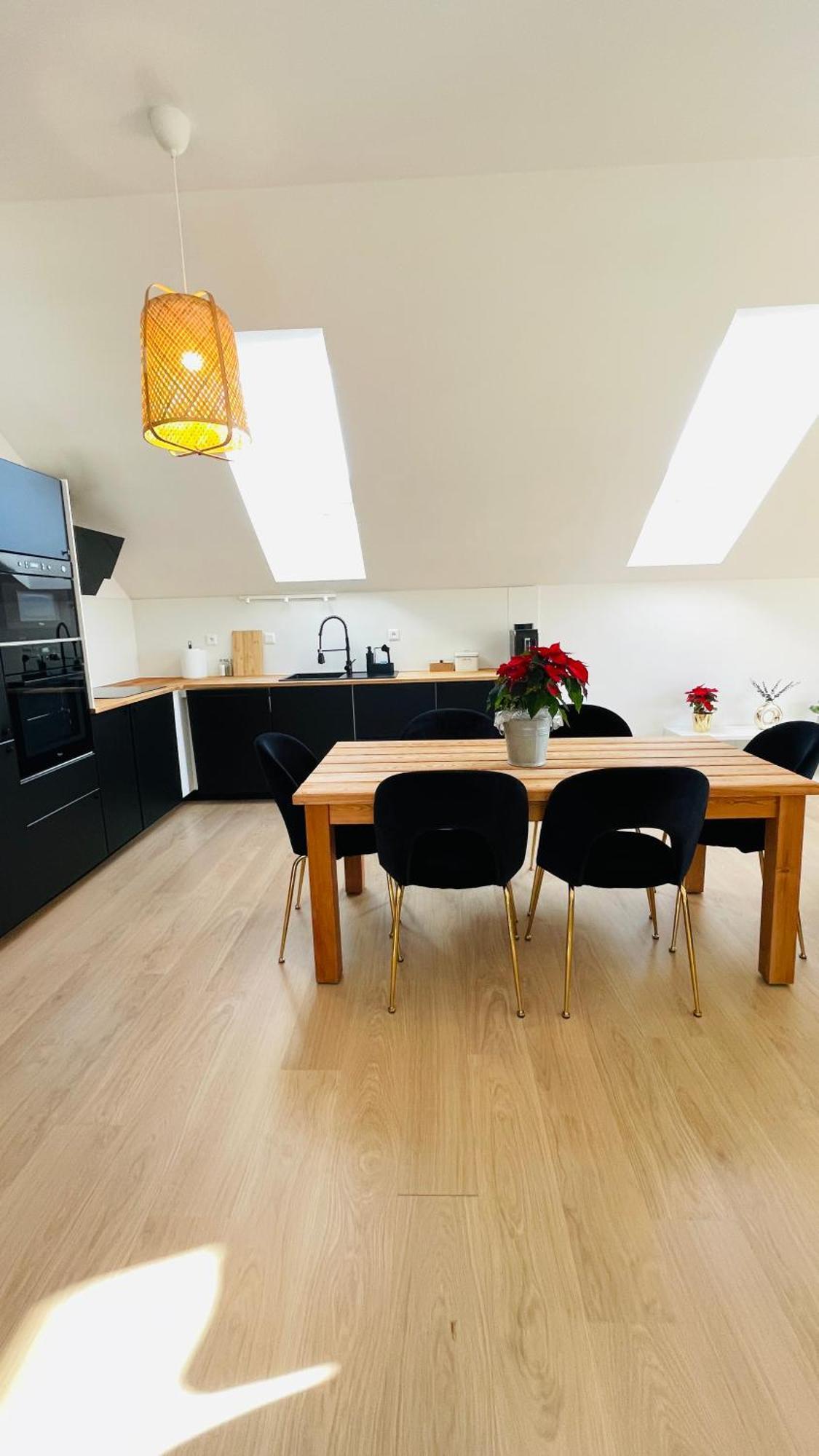 House Flow, 3 With Terrace, Free 2 Parking Apartment Bratislava