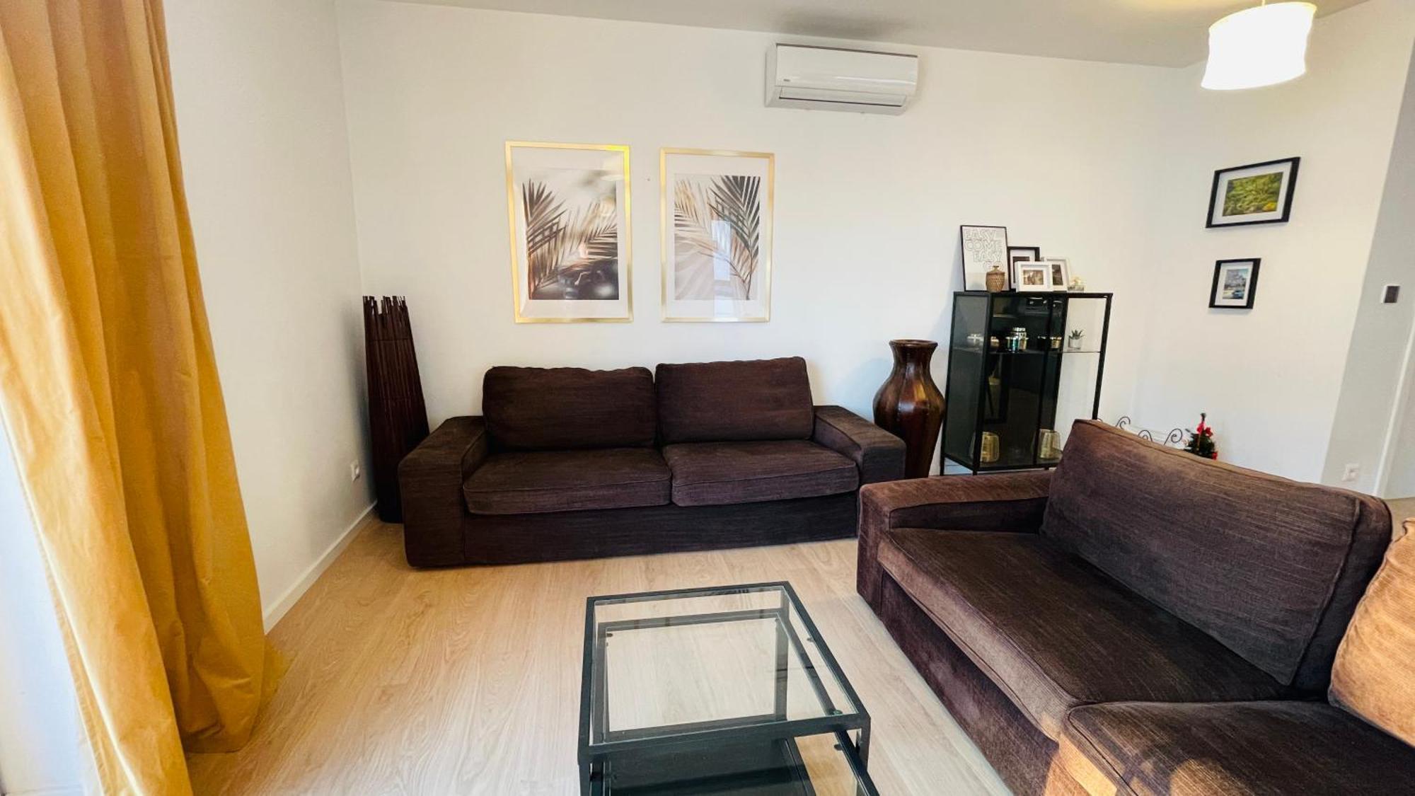 House Flow, 3 With Terrace, Free 2 Parking *