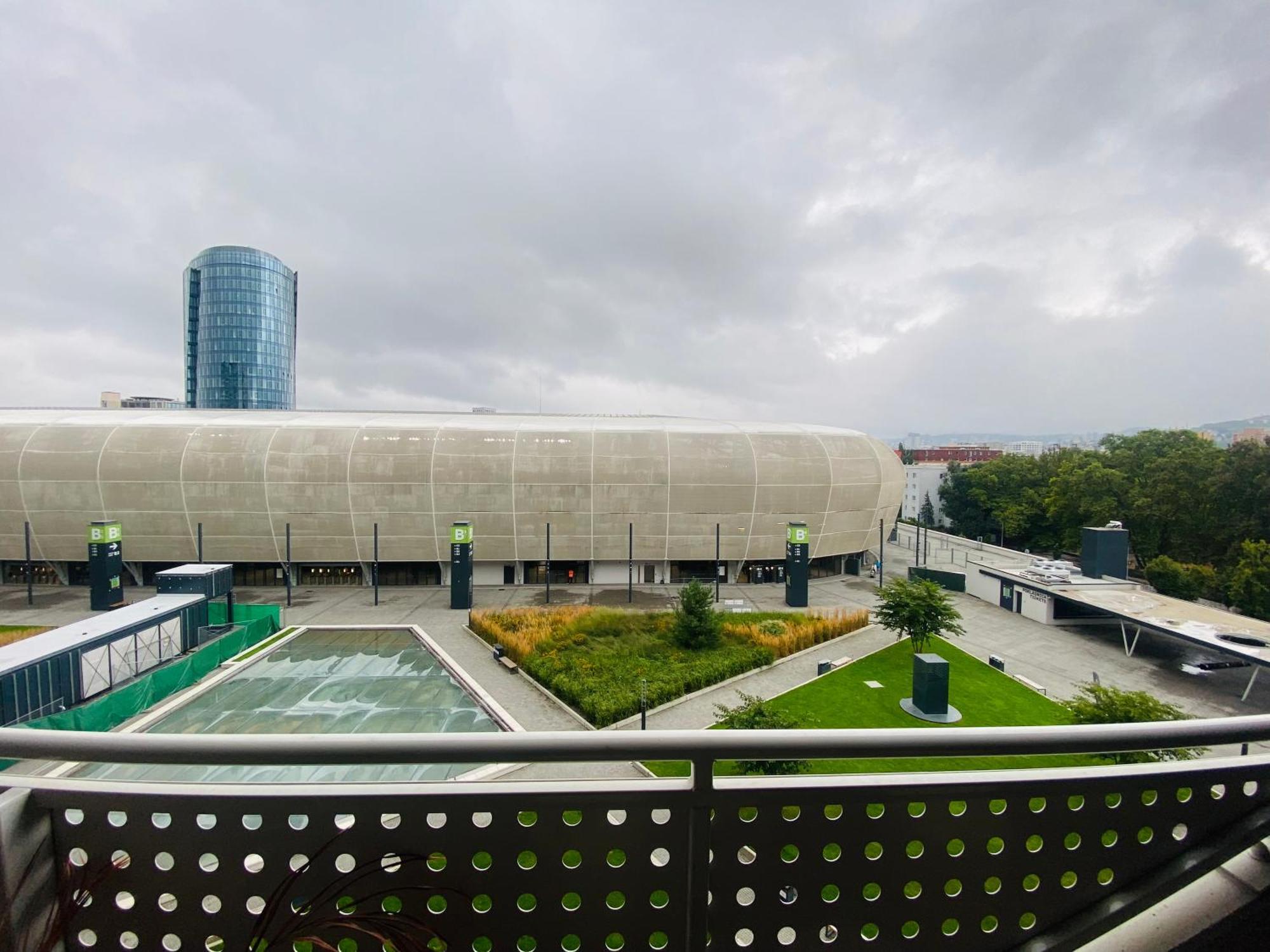 Bajkalska 2e * Bratislava