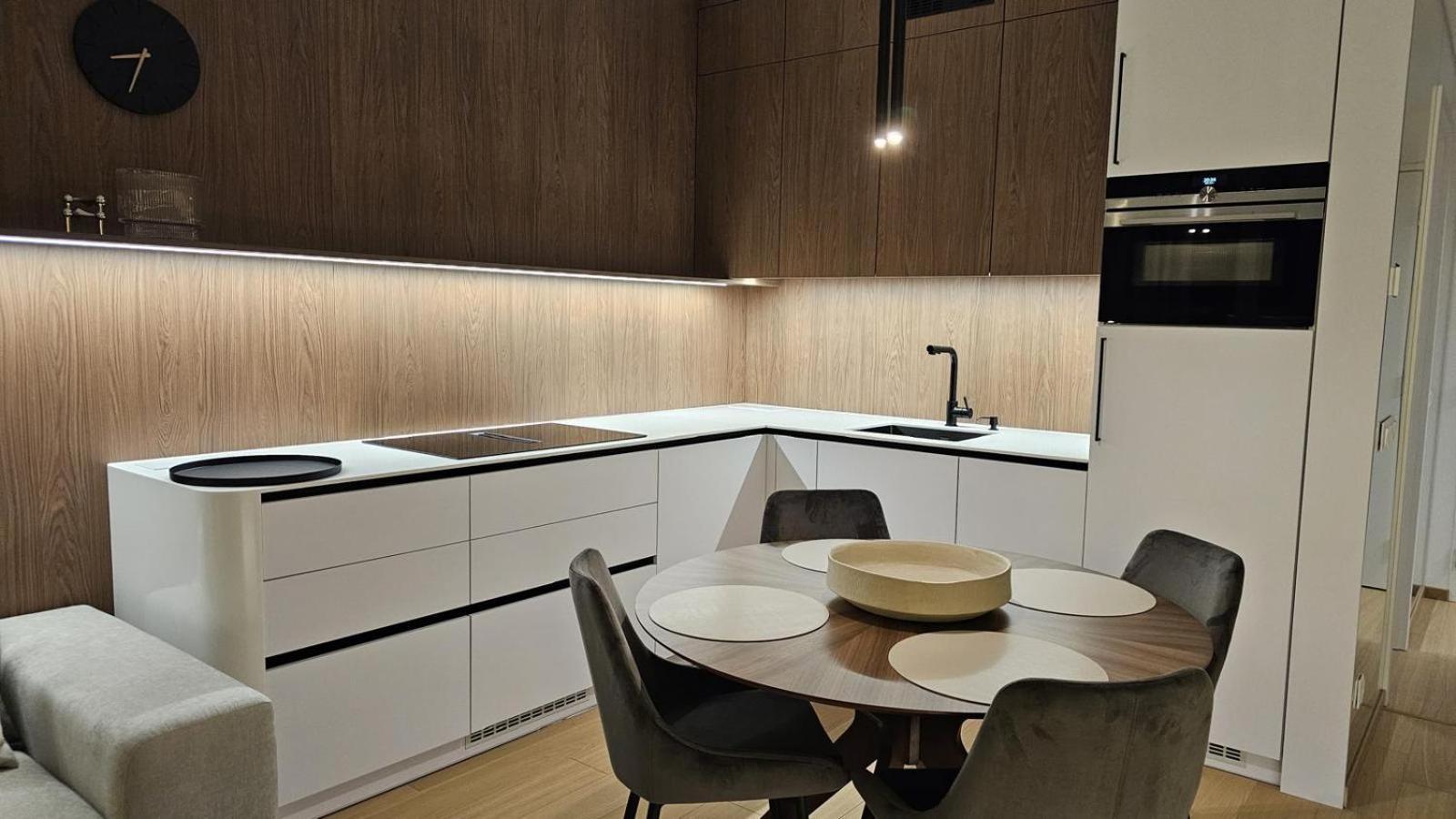 Apartment Skypark Escape With Balcony Bratislava