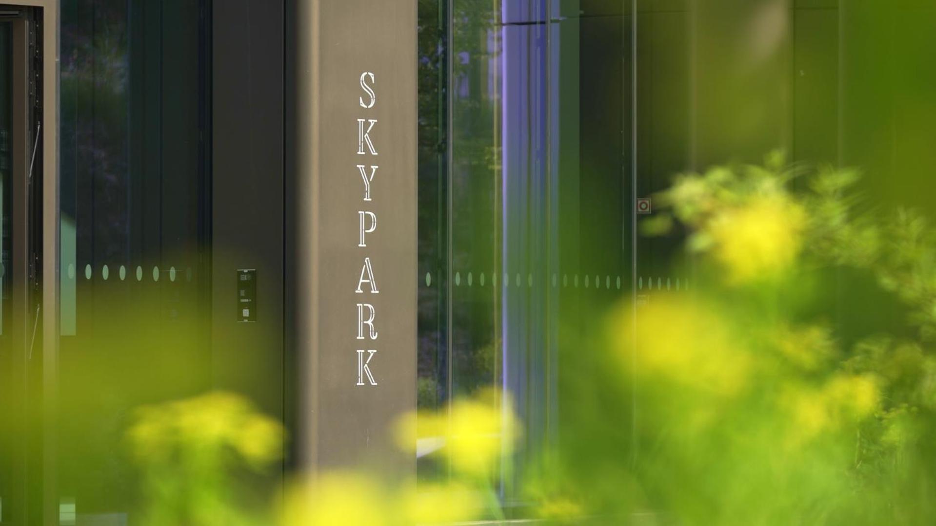Skypark Retreat With Balcony