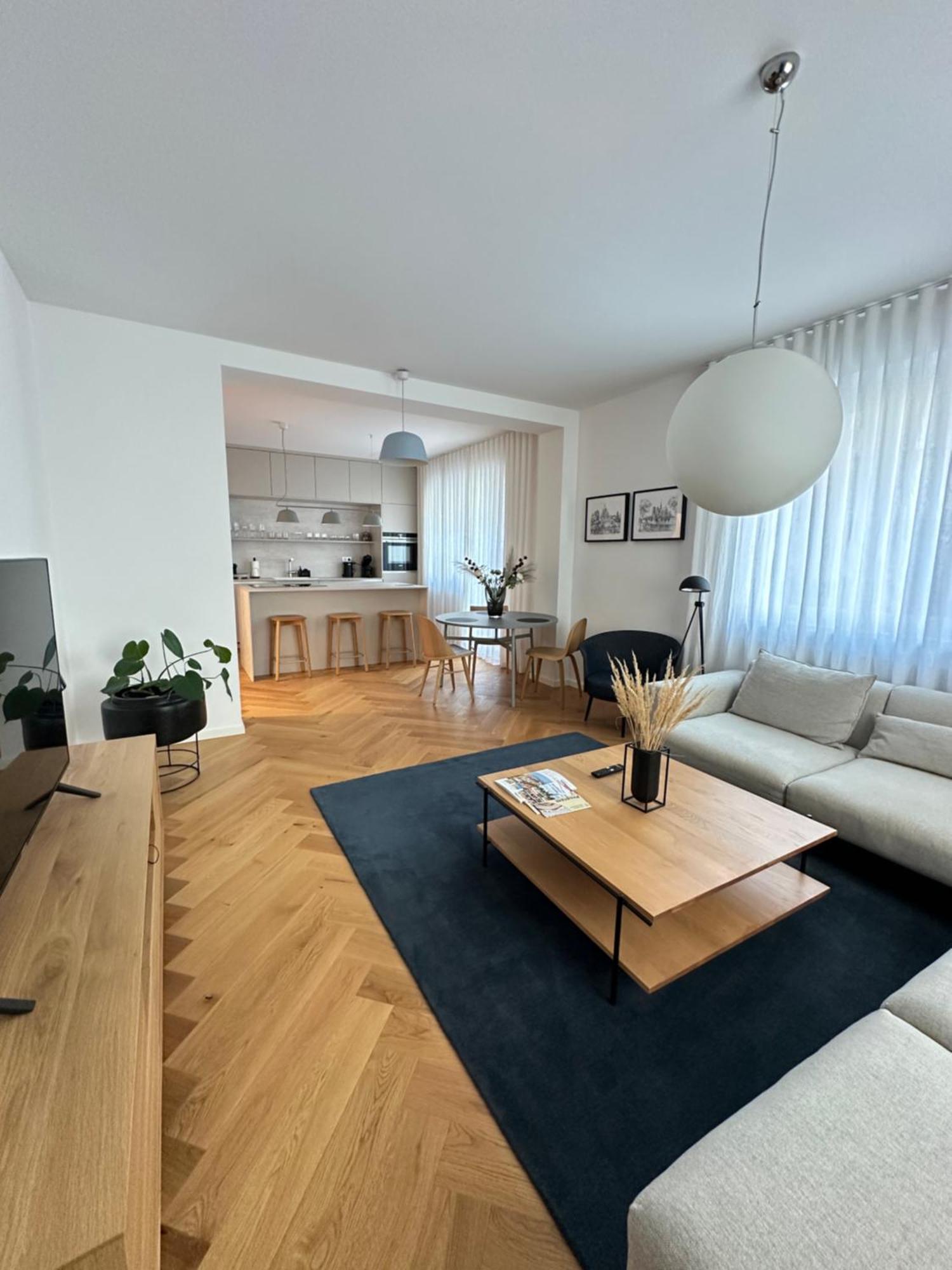 Oldtown 130m2 ,60m2 Terrace And 2 Bathrooms Apartment