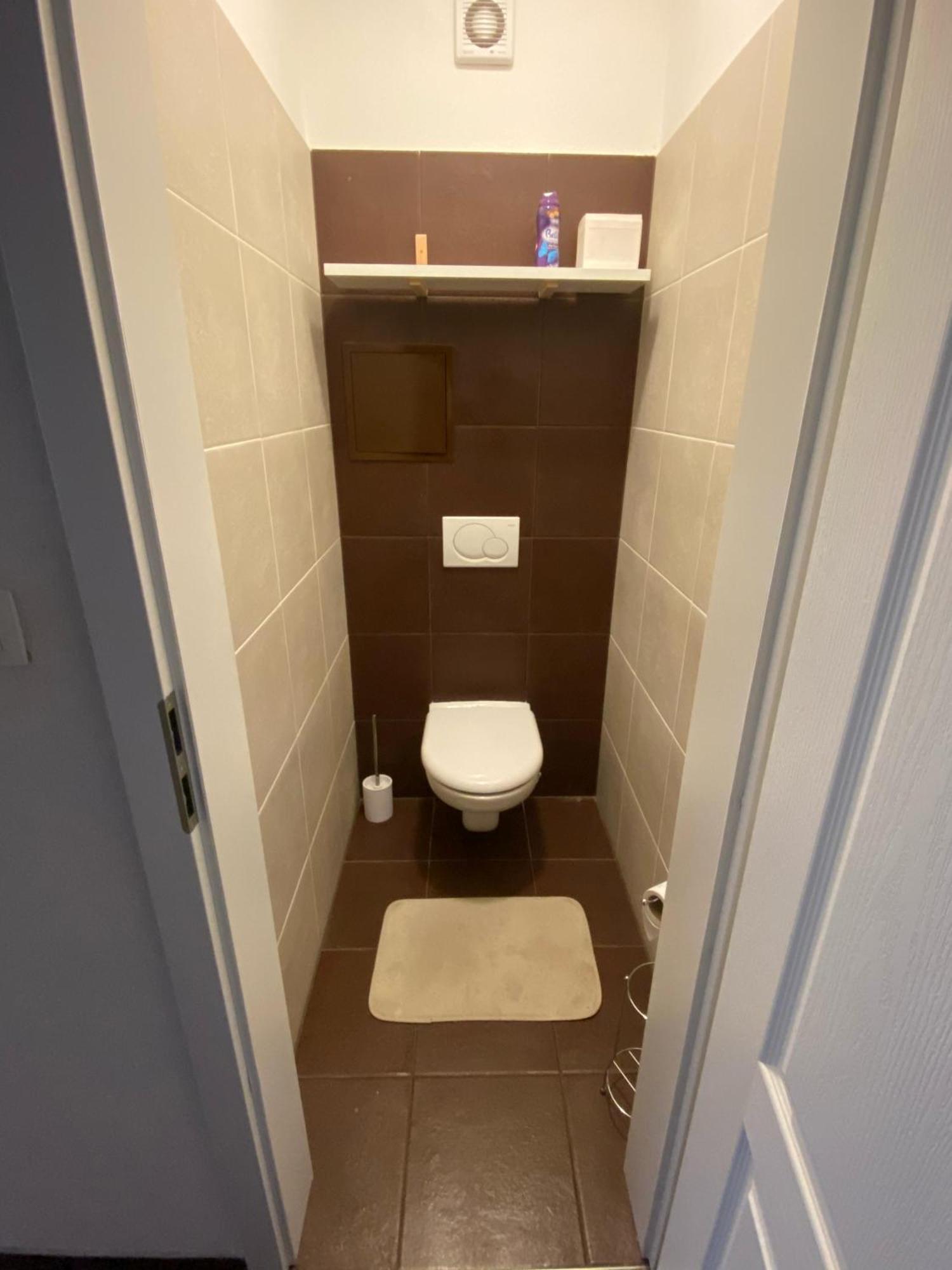 Bagra Apartment, 1-4 Guests, Free Parking & Wifi, 10 Min From Downtown Apartment Bratislava
