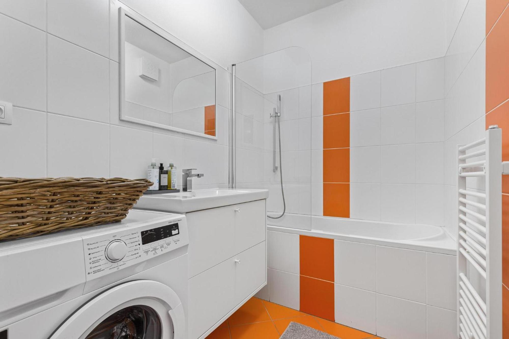 Ah Bosakova Elegant Apartment
