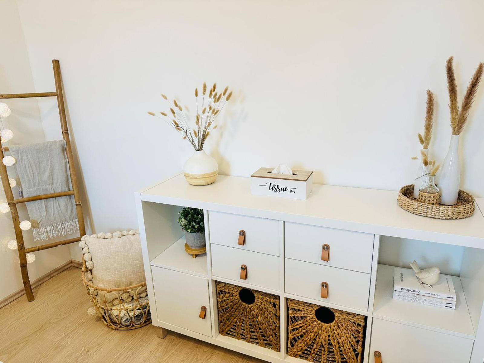 Cozy And Unique Near Train Station Apartment Bratislava