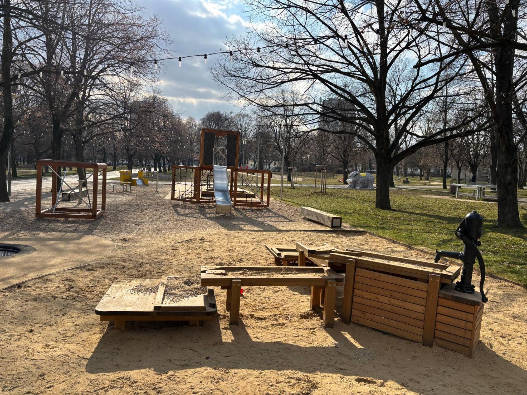 Căn hộ New 6 - Self Check In, Free Parking Bratislava