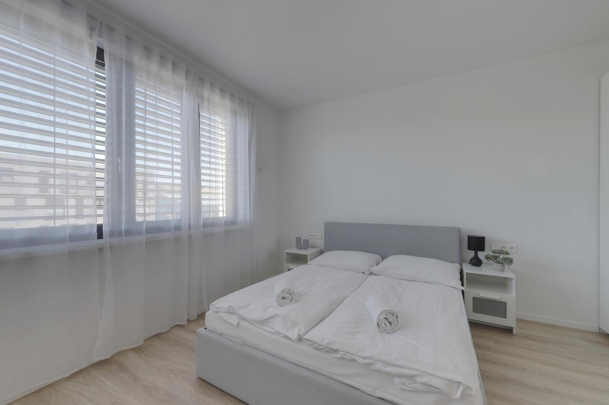 Bazova With Free Parking Appartamento Bratislava